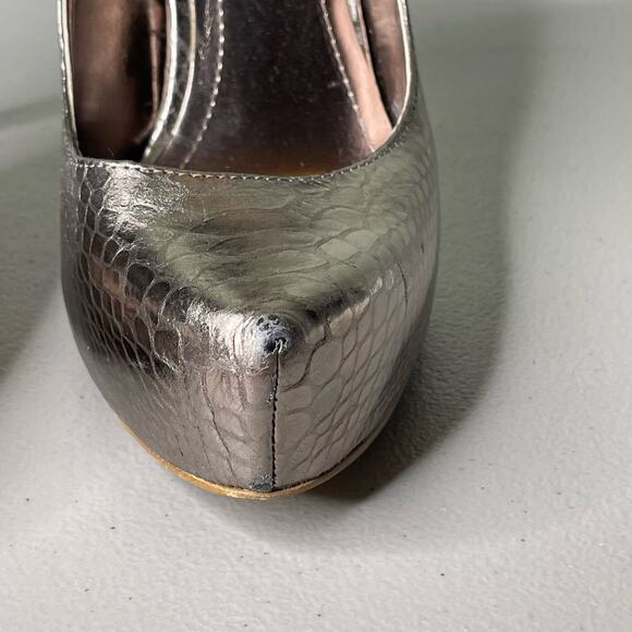 BCB Generation Parade High Heel Shoes Pointed Toe Snake Embossed Metallic 6.5M - Picture 7 of 12